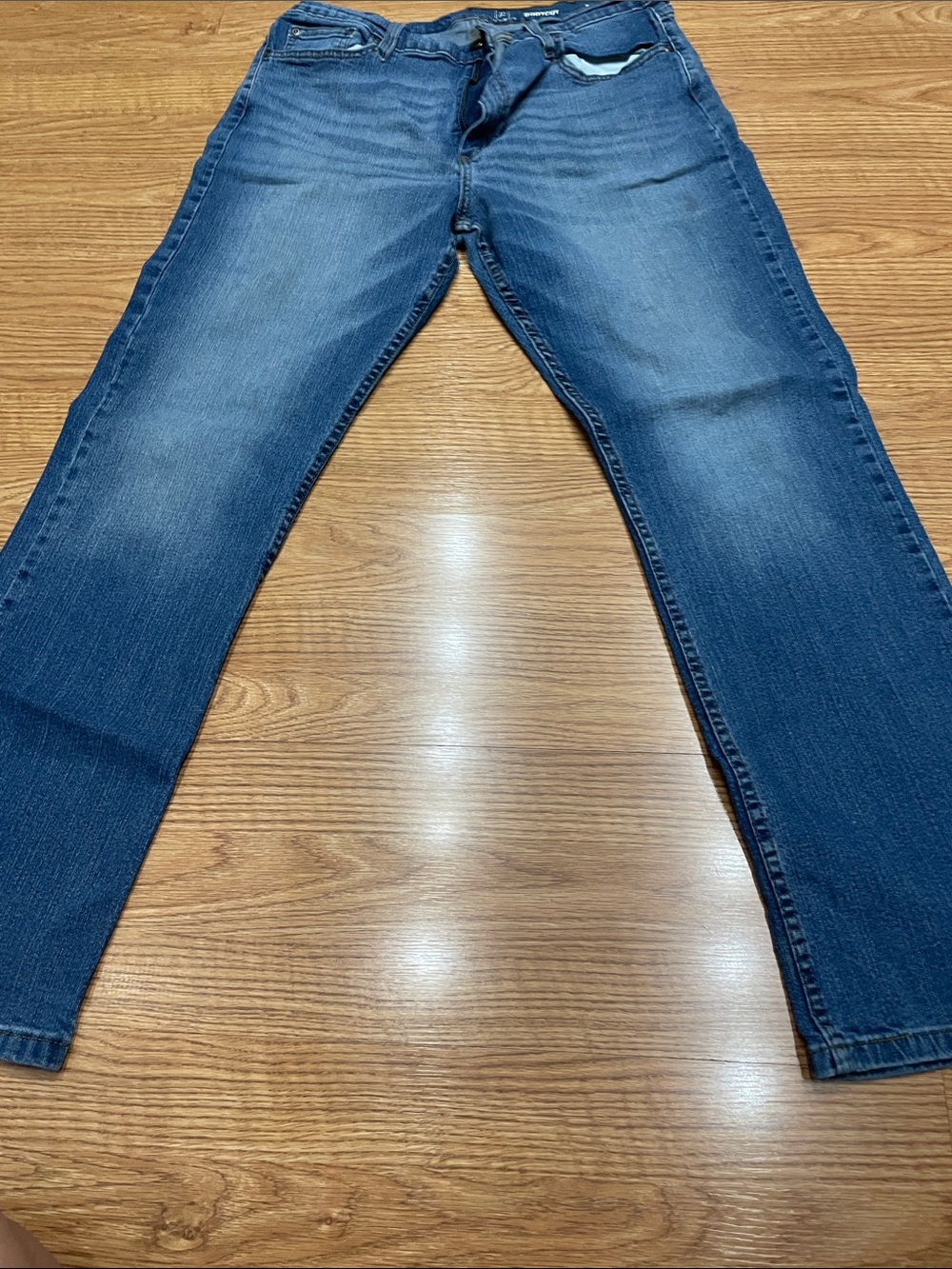 Slim Straight Men's Jeans in Medium Blue